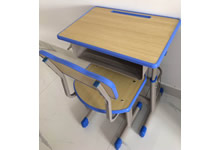 学校用课桌椅哪里的质量好