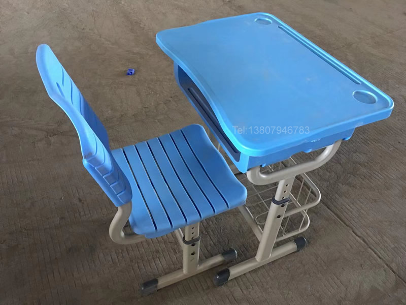 塑钢课桌椅