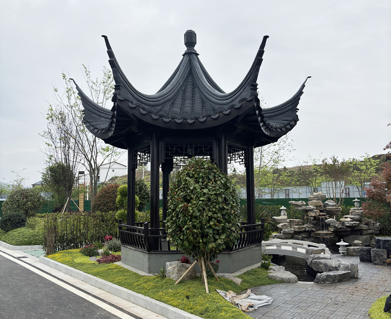 防腐木凉亭